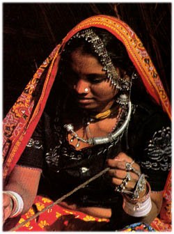 Kanchali - Traditional Women Wear