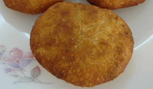 Pyaz ki kachori - Spicy Onion Delicious Dish from Rajasthan