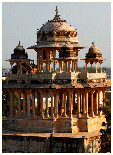 84 Pillared Cenotaphs